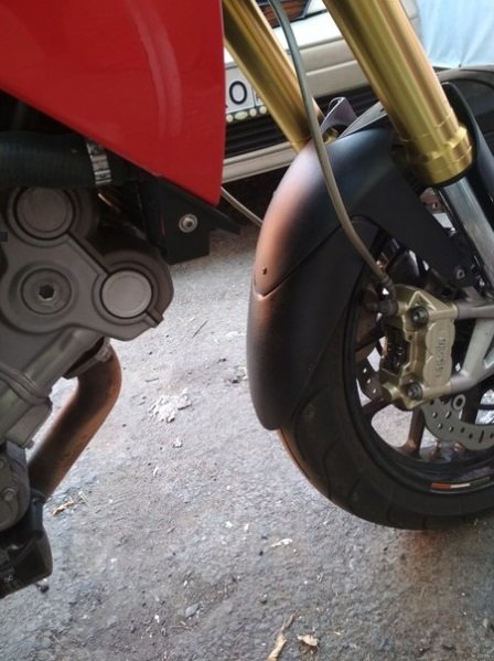 Удлинитель переднего крыла для Aprilia Dorsoduro
